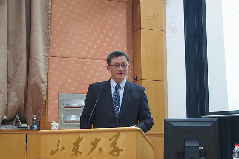 法公司举办“名人信托的成败分析”专题讲座